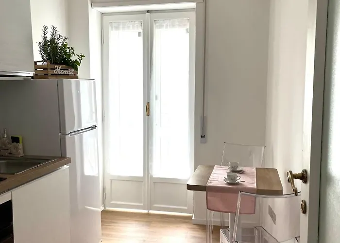 The Rose Apartment *